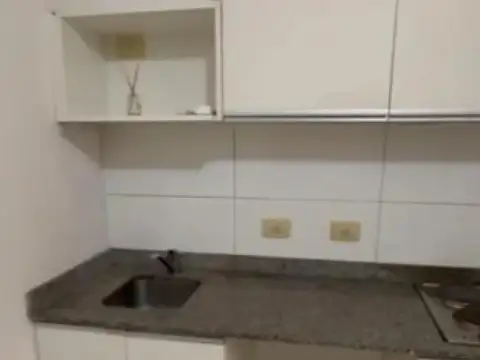 Departamento Monoambiente en alquiler - 1 Baño - Lomas de Zamora