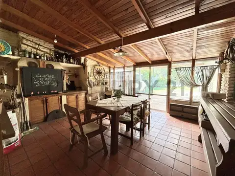 Casa quinta 4 ambientes EN VENTA en el pato con parque, parrilla y pileta