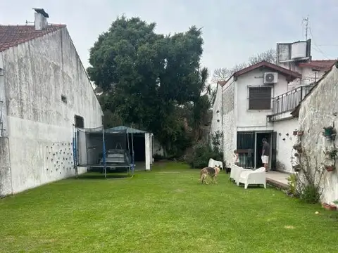 Terreno en Venta en Adrogue, USD 210.000