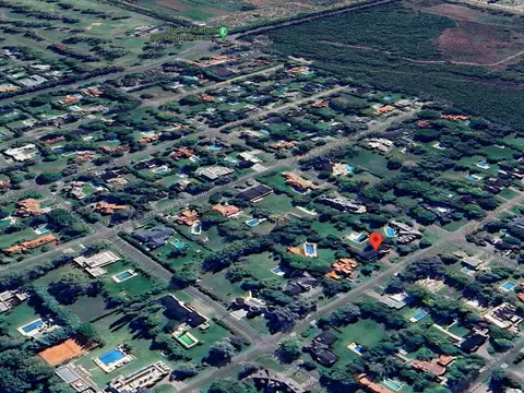 Casa en Venta con 4 cocheras