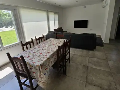 Casa en Venta en Carlos Spegazzini, USD 258.500