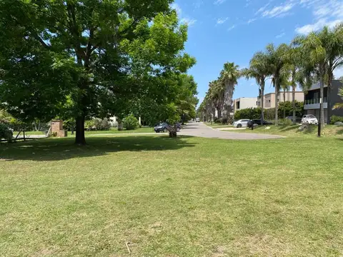 La Pradera-Av. Caamaño 100