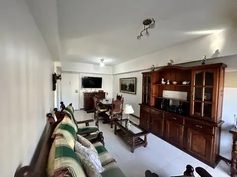 America 209 , Piso 1