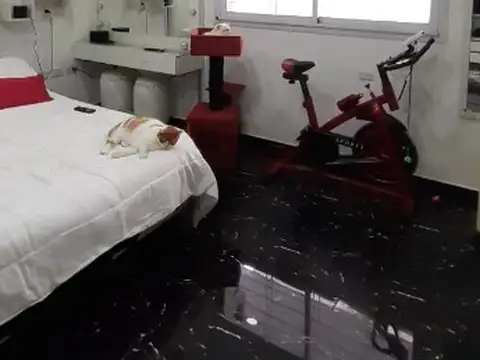 Casa 7 ambientes con 2 baños