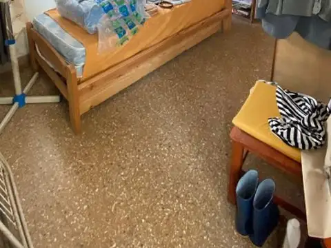 Depto Tipo Casa en Venta en Bernal Oeste, USD 70.000