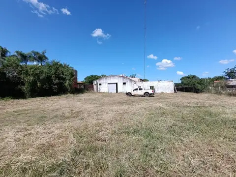 Galpón con amplio terreno en Mercedes Corrientes