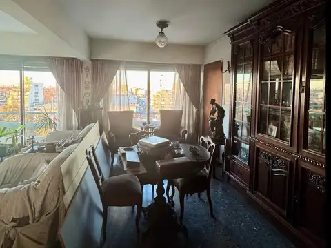 Venta Departamento en Florida Oeste, 4 ambientes baño y toilette. amanecer y puesta de sol!