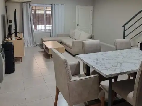 Depto Tipo Casa en Venta de 3 dormitorios