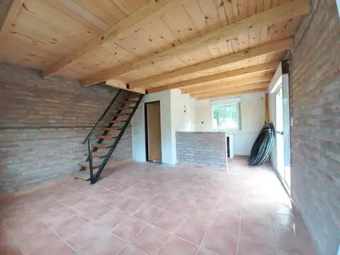 Casa 3 ambientes con 1 baño