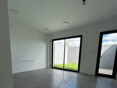 Casa en Venta en La Plata, USD 70.000