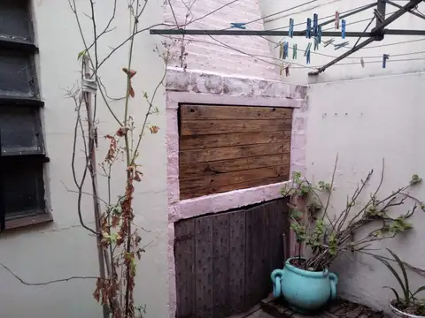 Hipólito Yrigoyen 1100