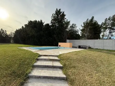 CASA QUINTA + PILETA  