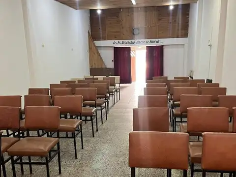 CASA EN VENTA EN 9 DE JULIO CON GALPON