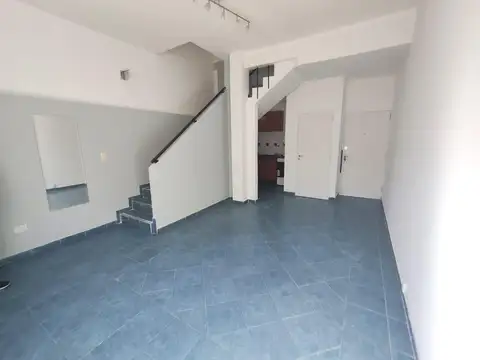 Depto Tipo Casa en Venta en Paternal, USD 175.000