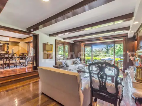 Casa en Venta de 5 dormitorios