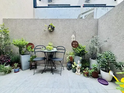 Depto Tipo Casa 2 ambientes con 1 baño