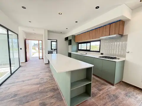 BARRIO SAN PABLO VENTA CASA 4 DORMITORIOS, PILAR .