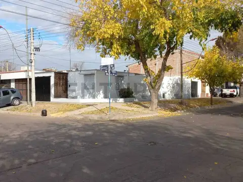 Venta de Casa Barrio De Cavial. Godoy Cruz.