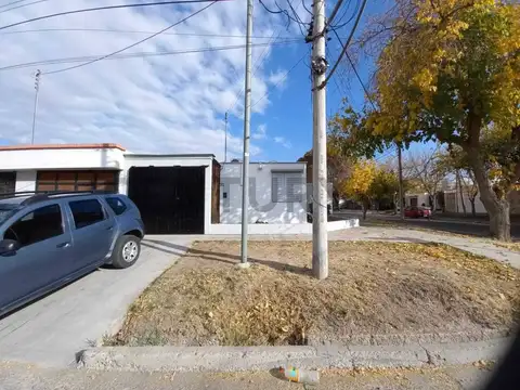 Casa en Venta en Godoy Cruz, USD 82.000