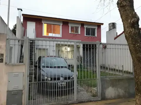 PH 3 ambientes con gran terraza, jardín y cochera - Olivos