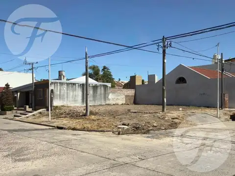 Lote en esquina en alquiler – Ideal emprendimiento o depósito – San Pedro