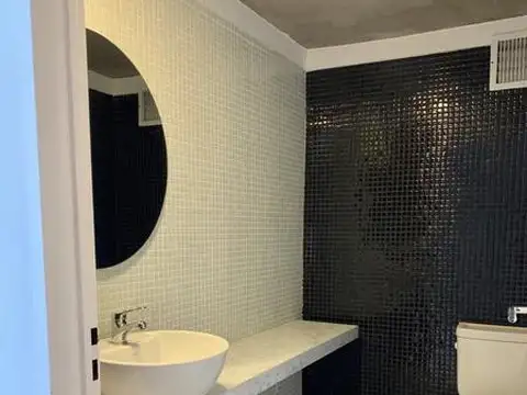 Oficina en Venta al Este