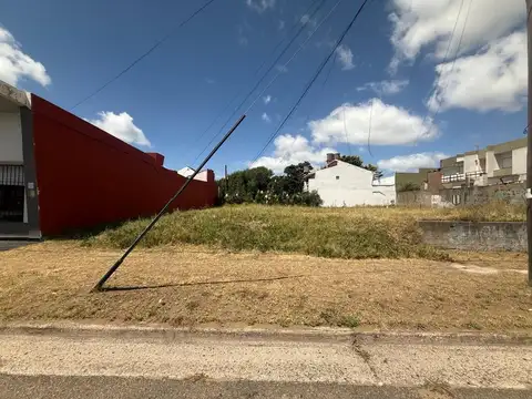 LOTE EN VENTA MULTIFAMILIAR SANTA TERESITA