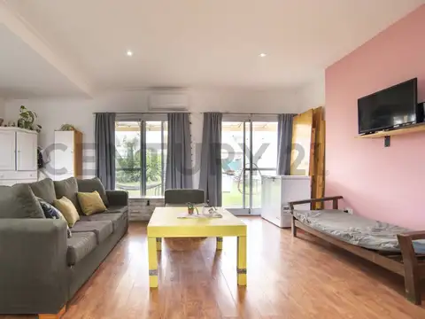 135 entre 607 y 609 , Piso 0