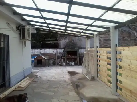 Casa 3 Ambientes En Venta - La Reja, Moreno