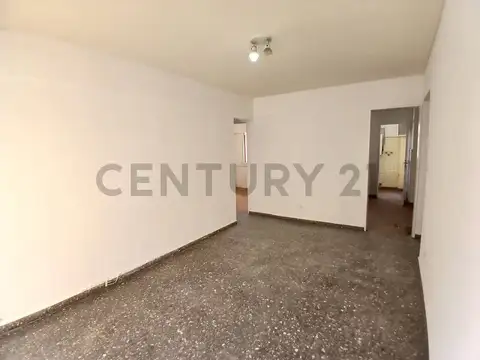 Anatole France 1800, Piso 0