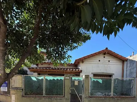 Venta Casa multifamiliar 4 dormitorios patio garage