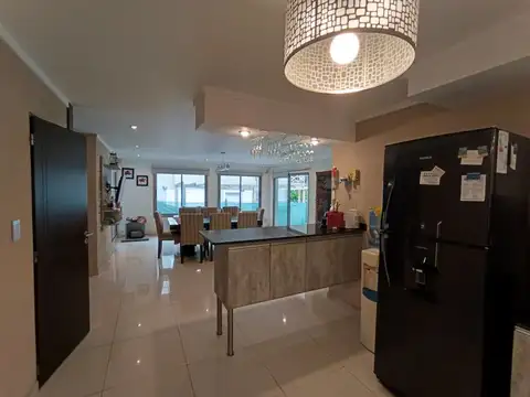 Casa en VENTA 6 ambientes en Costa del Este