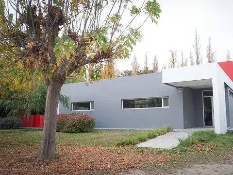 VENTA CASA 3 DORMITORIOS B° SANTA RITA PLOTTER NQN