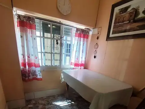 Depto Tipo Casa en Venta 50 años