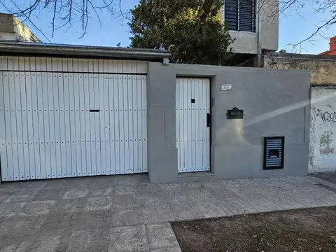 PH en venta - 2 Dormitorios 1 Baño - Cochera - 184Mts2 - Villa Ballester