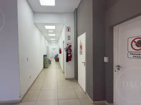 Alquiler oficina Comercial en Ricardo Rojas. MB Center