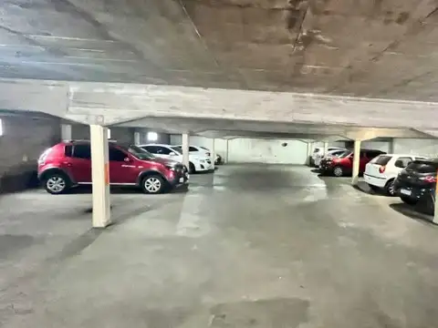 Cochera a la venta España 1633