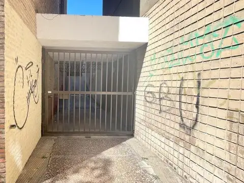 Cochera a la venta España 1633