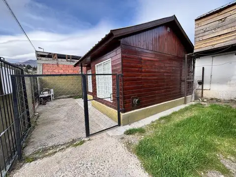 Pasaje Puerto Argentino 2500