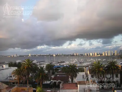 Punta del Este - 2 dormitorios - parrilla - piscina