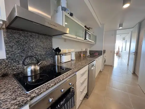 Departamento en Alquiler con 1 cocheras