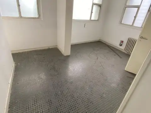 Local en Alquiler 60 años