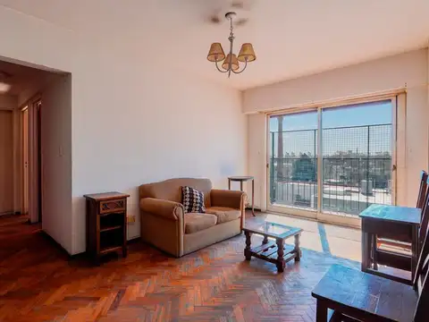 DEPARTAMENTO 3 AMBIENTES VENTA FLORESTA BALCON
