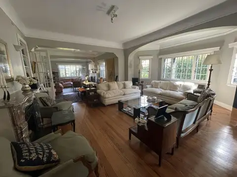 Casa 7 ambientes con 7 baños