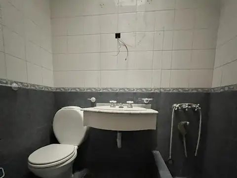 Depto Tipo Casa en Venta con 1 cocheras