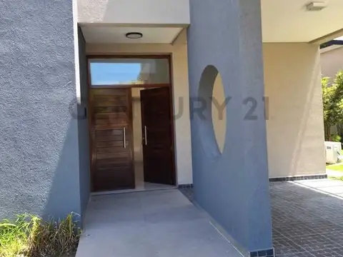 Casa en Alquiler de 5 dormitorios