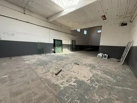 Galpon en Venta en Gerli, USD 185.000