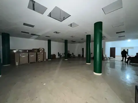 Galpon en Venta en Monserrat, USD 1.450.000