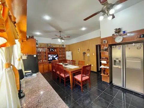 Depto Tipo Casa en Venta de 4 dormitorios