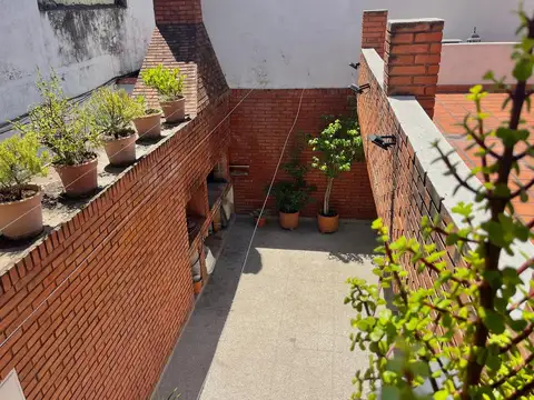 Depto Tipo Casa en Venta de 8 ambientes